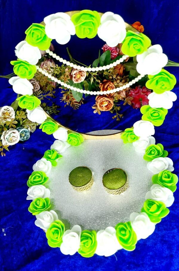 Green & White Floral Engagement Ring Platter