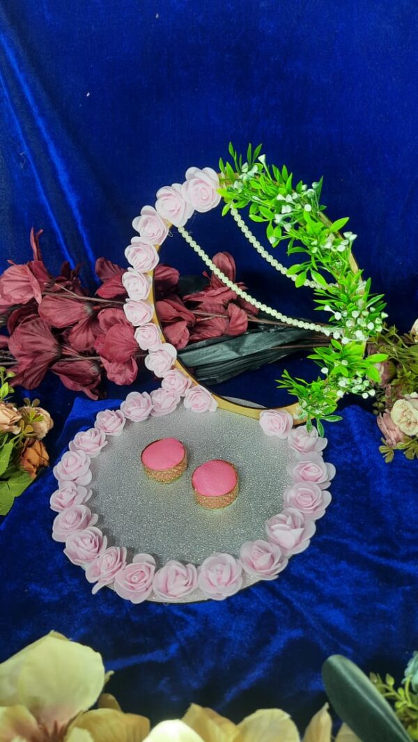 Elegant Floral Engagement Ring Platter - Image 4