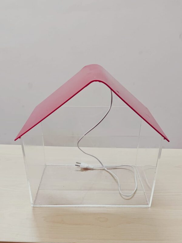 House-Shaped LED Aquarium – Modern Acrylic Fish Tank with Decorative Roof Light - Image 3